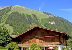 Ferienwohnung bei Gstaad in ruhiger Lage 1200 m ü. M für 1 - 4 Personen (Nr. 253 - Ferienwohnung Berneroberland)