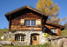 Bijou-Ferienhaus mit Cheminee über dem See und mitten in den Wiesen in idyllischer Lage 1000 m ü M. für 1 - 6 Personen (Nr. 315 - Ferienhaus - Ostschweiz)