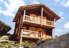 Spycher-Ferienhaus vor Grächen im Mattertal in idyllischer und schöner Aussichtslage 1500 m ü. M. für 1 - 5 Personen (Nr. 169)