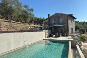 Toskana - Ferienhaus Nr. 1026 mit viel Charme, Pool mit Poolheizung, nähe Lucca und Meer sowie mit grossem Garten in ruhiger und idyllischer Lage für 1 - 9 Personen