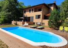 Toskana - Ferienhaus Nr. 1108 mit viel (5 Badezimmer und 450m2 Wohnfläche) Komfort, grosser Pool, nähe Lucca und Meer sowie mit grossem Garten für 1 bis 8 (9) Personen