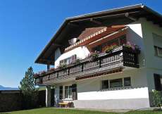 Ferienwohnung über Tiefencastel in sonniger und ruhiger Lage 1000m ü. M. bei den grossen Skigebieten für 1 - 4 Personen (Nr. 017 - Ferienwohnung Graubünden)