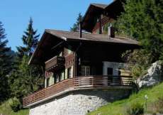 Ferienhaus mit Schwedenofen bei Adelboden in herrlicher und ruhiger Aussichtslage 1400 m ü. M. für 1 - 8 Personen (Nr. 255 - Ferienhaus Berneroberland)