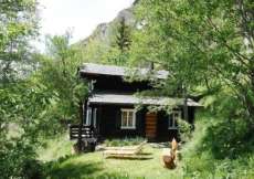 Bijou-Ferienhaus mit Schwedenofen mitten in der Natur im Binntal 1250 m ü. M. für 1 - 6 Personen (Nr. 154 - Ferienhaus Wallis)