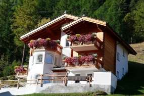 Luxus-Ferienhaus im Saastal in sehr schöner Lage 1550 m ü.M. für 1 - 12 Personen (Nr. 183 - Ferienhaus Wallis)