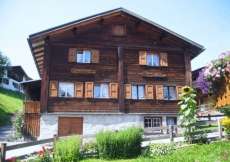 Ferienhaus in der Natur unweit von Klosters/Davos über dem Prättigau und an der Skiabfahrt 1400 m ü. M. für 1 - 19 Personen (Nr. 063 - Ferienhaus Graubünden)