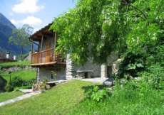 2 Ferien-Rustico mit grossem Garten und eigenem Bach für Naturliebhaber nördlich vom Ortasee für 6 + 4 Personen (Nr. 116A + 116B - Ferienhaus im nahen Italien)
