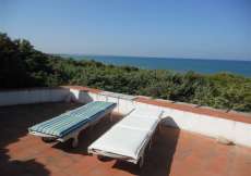 Ferienhaus direkt am Meer mit langem Sandstrand - ideal für Gäste, die direkt am Meer wohnen möchten / 1 - 8 Personen (Nr. 1180 - Sardinien)