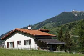 Ferienhaus-Bijou über Scuol und Bäderzentrum in idyllischer Lage 1300 m. ü. M. für 1 - 4 Personen (Nr. 028 - Ferienhaus Graubünden)