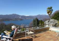 Ferienhaus 10 Gehminuten über dem Ortaseee mit tollem Seeblick für 1 - 4 (6) Personen (Nr. 115 - Ferienhaus nähe Tesssin)