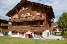Ferienhaus bei Grächen im Mattertal mit 2 Ferienwohungen (Nr. 172A + 172B) in schöner Lage 1600 m ü. M. für 1 - 12 Personen (Nr. 172A - Ferienhaus Wallis)