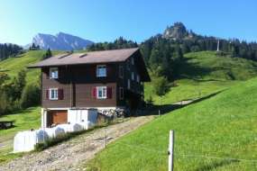 Ferienwohnung hoch über dem Vierwaldstättersee auf dem Bauernhof 1050 m ü. M. für 1 - 6 Personen (Nr. 283 - Ferienwohnung Zentralschweiz)
