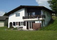 Ferienhaus in idyllischer Lage nähe Badesee und im Winter beim Skigebiet Lumnezia/Obersaxen 1250 m ü. M. für 1 - 6 (7) Personen (Nr. 052 - Ferienhaus Graubünden)