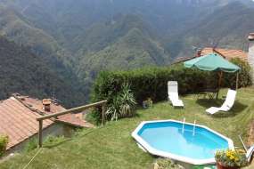 Toskana - FerienhausNr. 1053 über Pietrasanta mit Pool und grossem Garten in herrlicher Aussichtslage für 1 - 6 Personen