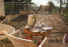 Zwei Ferienhaushälften in idyllischer Aussichtslage mit Garten ca. 15 Gehminuten vom (Lago-Maggiore) See entfernt für 1 - 12 Personen ((Nr. 113B - Ferienhaus im nahen Italien)