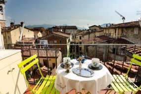 Toscana - Ferienwohnung im Palazzo in der autofreien Altstadt von Lucca für 1 - 6 Personen (Nr. 1204)