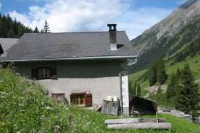 Alphaus im idyllischen Val Tuors bei Bergün 1700 m ü. M. für 1 - 5 Personen (Nr. 021 - Alphaus Graubünden)