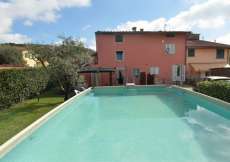 Toskana - Ferienhaus Nr. 1128 mit Pool und Garten zwischen Lucca und dem Meer für 1 - 6 Personen