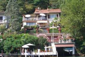 Ferienhaus am See mit Seeplatz und Motorboot auf Anfrage - 3-Zimmer-Ferienwohnung am Luganersee für 1 - 4 Personen zu vermieten (Nr. 128)