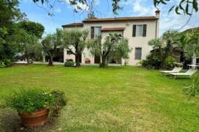 Toskana - Ferienhaus Nr. 1043 nähe Meer mit grossem Garten, 4 Fahrrädern und sehr preiswert - ideal für Familien und für 1 - 8 Personen