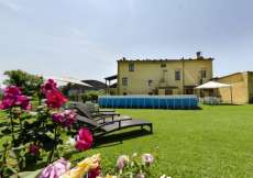Toskana - Ferienhausteil Nr. 1065 nähe Meer mit Pool und eingezäunten Garten sowie 3 Fahrrädern - ideal für Familien für 1 - 8 Personen