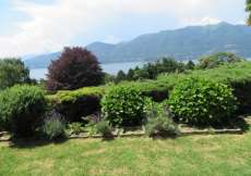 Ferien-Bungalow über dem See, eingezäunt mit toller Seesicht und 18 Gehminuten zum Laggo-Maggiore für 1 bis 6 Personen (Nr. 121 - Ferienhaus nähe Tessin)