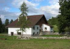 Komfortferienhaus unweit vom Lac des Tailleres im Neuenburger Jura mit Wald und Wiesen mitten im Grünen für 1 - 6 Personen (Nr. 234 - Ferienhaus Jura)