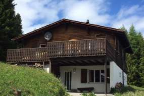 Ferienhaus mit Sauna, nähe See und Skipisten in sehr schöner und ruhiger Lage bei Valbella-Lenzerheide 1700 m ü. M. für 1 - 6 (+2) Personen (Nr. 039 - Ferienhaus Graubünden)