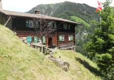 Alphaus für Naturliebhaber im idyllischen Safiental 1300 m ü. M. für 1 - 6 Personen (Nr. 001 - Alphaus Graubünden)