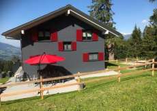 Neues Ferienhaus hoch über dem Sarnersee in den Alpwiesen und im Winter im Skigebiet 1500 m ü. M. für 1 - 8 Personen (Nr. 281 - Ferienhaus Sarnersee)