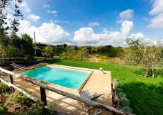 Toscana - Ferienhaus Nr. 1004, eingezäunt mit Pool, Taumaussicht und steht mitten im Olivenhain (Grundstück von 15'000m2) sowie herrlichen Stränden am Meer für 1 - 4 Personen