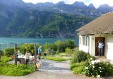Ferienhaus mit Kanu- und Paddelbooten am Walensee für 1 - 12 Personen (Nr. 310 - Ferienhaus Ostschweiz)