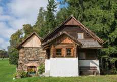 Ferienhaus mit Grillhaus am Waldrand unweit zum Stubenberger-See im Pöllauertal in Alleinlage für 1 - 5 Personen (Nr. 392 - Ferienhaus in Österreich)