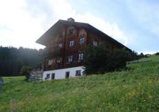 Ferienwohnung auf dem Bauernhof in der Natur am Schamserberg 1600 m ü. M. für 1 - 6 Personen (Nr. 007 - Bauernhofferien Graubünden)