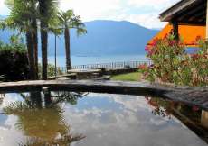 Traum-Ferienhaus mit Felsbad und Bächlein über dem Lago-Maggiore mit toller Seesicht für 1 - 4 Personen (Nr. 109 - Ferienhaus im Tessin)