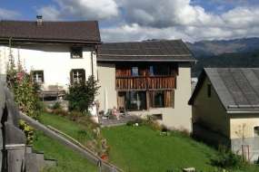 Engadinerhaus mit viel Charme über Scuol in herrlicher Lage 1540 m ü. M. für 1 - 5 Personen (Nr. 030 - Ferienhaus Graubünden)